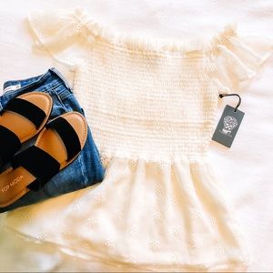 NWT Vince Camuto Off the Shoudler Blouse